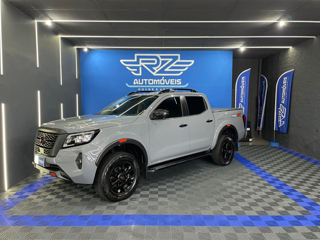 Nissan Frontier PRO4X na RZ Automóveis